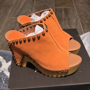 Dingo Orange Studded Mules